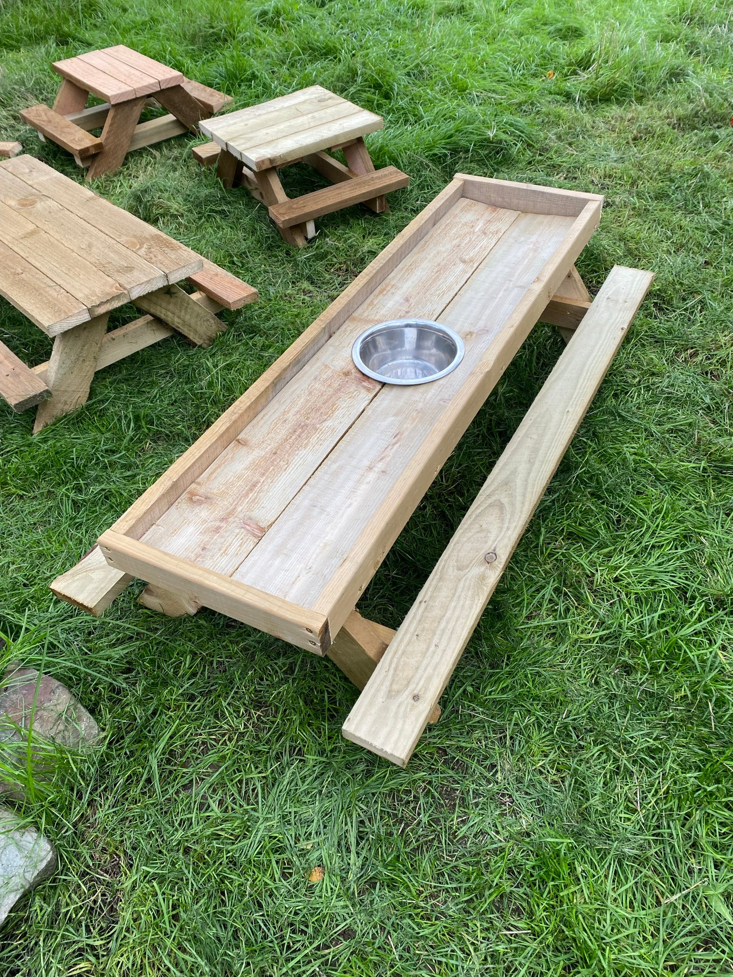 The Cluckin' Feeder – Chicken Picnic Table