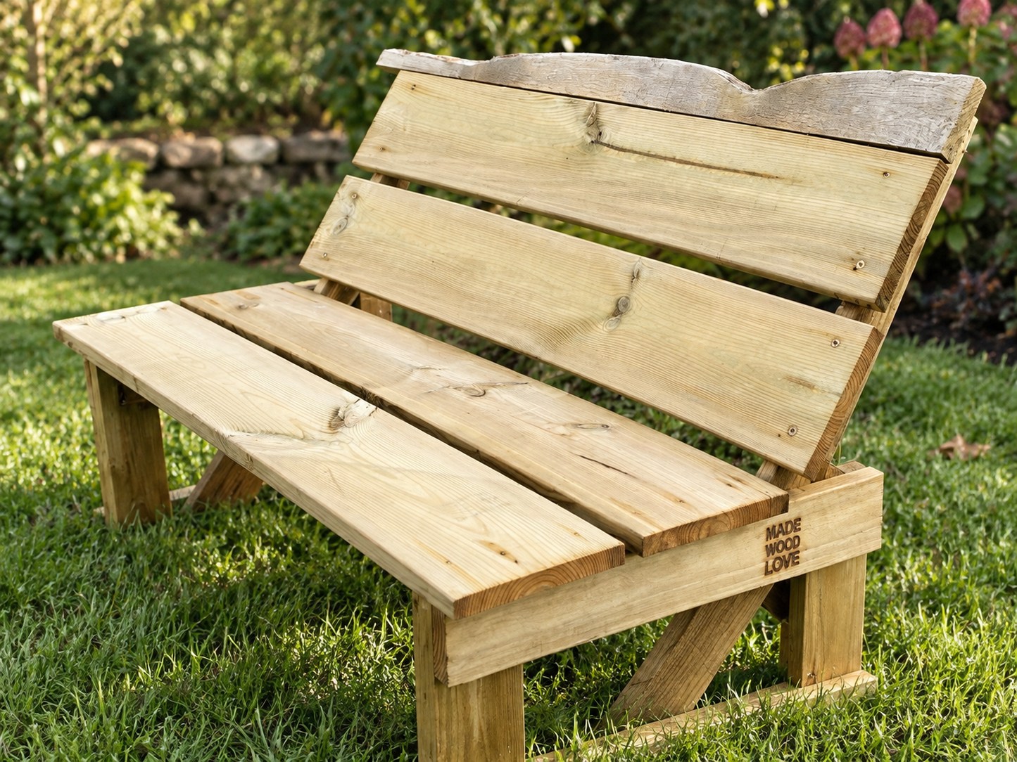 LAID BACK NO-NONSENSE BENCH - £375