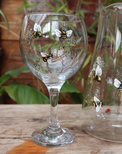 Bumble Bee Gin Glass