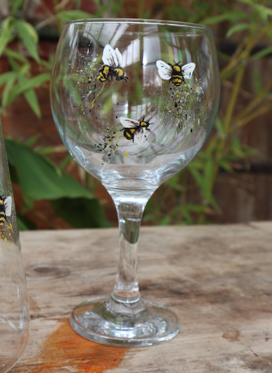 Bumble Bee Gin Glass